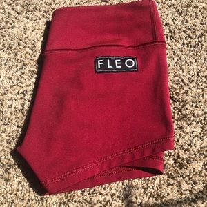 Fleo burgundy shorts
